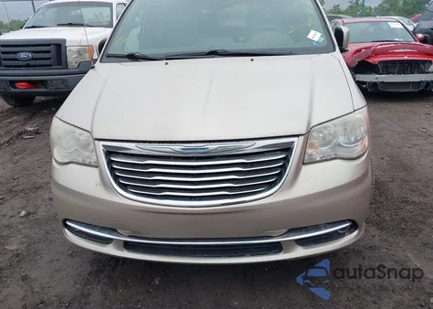 2013 Chrysler Town & Country Touring из США, поврежденный, VIN 2C4RC1BG3DR778321